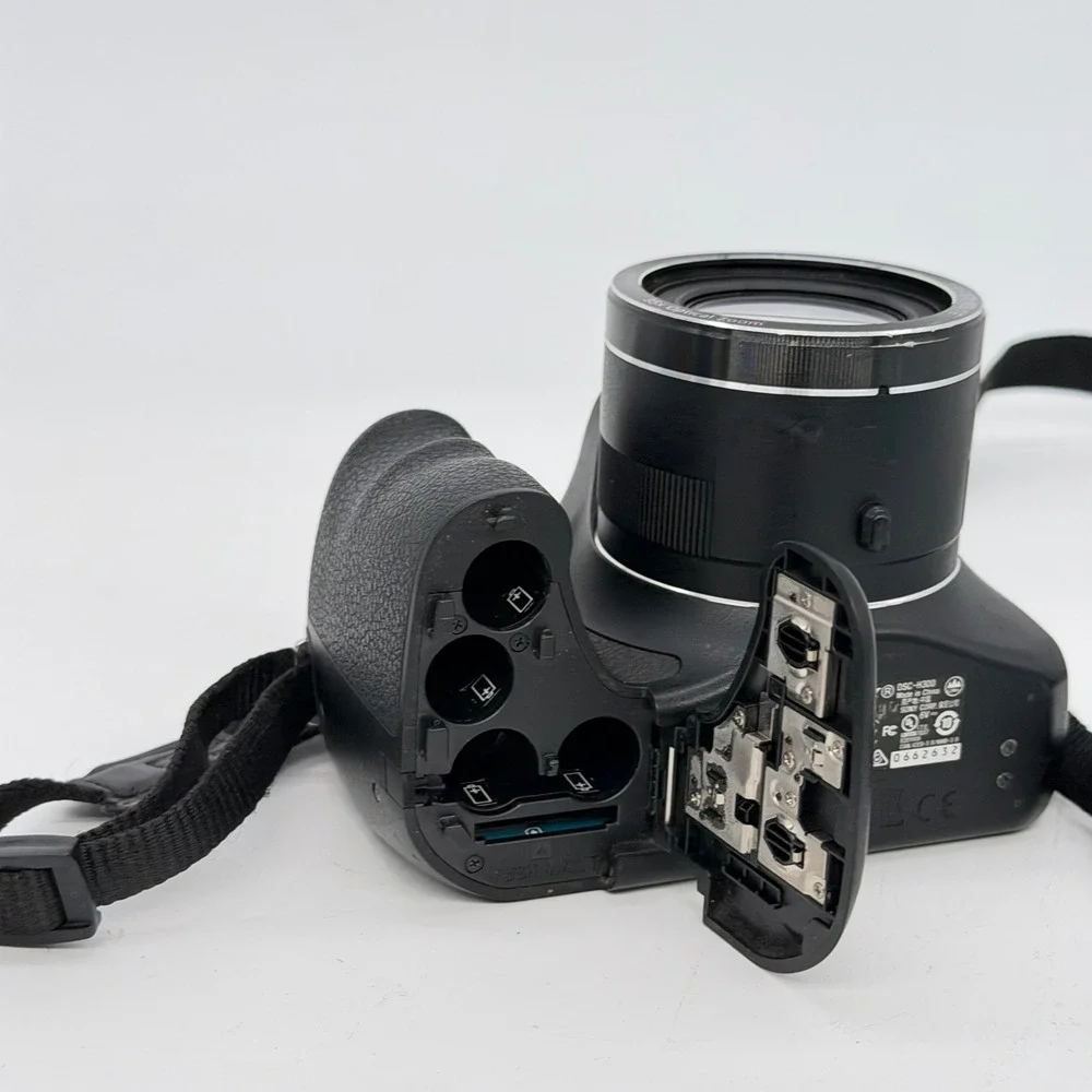 Sony Cyber-shot DSC-H300 Black Digital Camera 20.1MP 35x Optical Zoom Tested